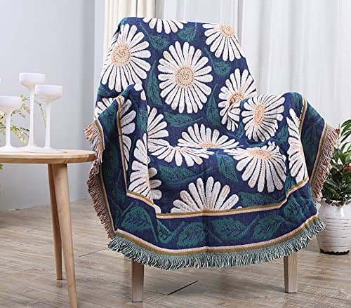 Uniifurn Rustic Style Jacquard Throw Blankets, Perfect as a Bed Throw or Couch Blanket or Tablecloths, Elegant Flower Design 51 by 71 Inches