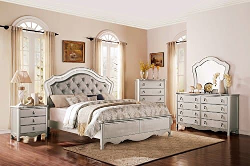 Terzo Button Tufted 5 Piece Queen Bedroom Set with Chest in Grey Champagne