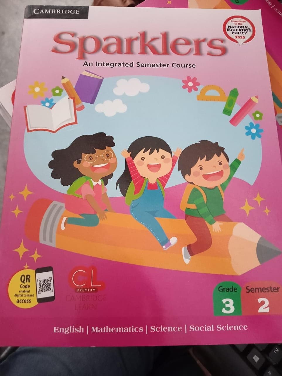 Sparklers Student's Book Level 3 Semester 2