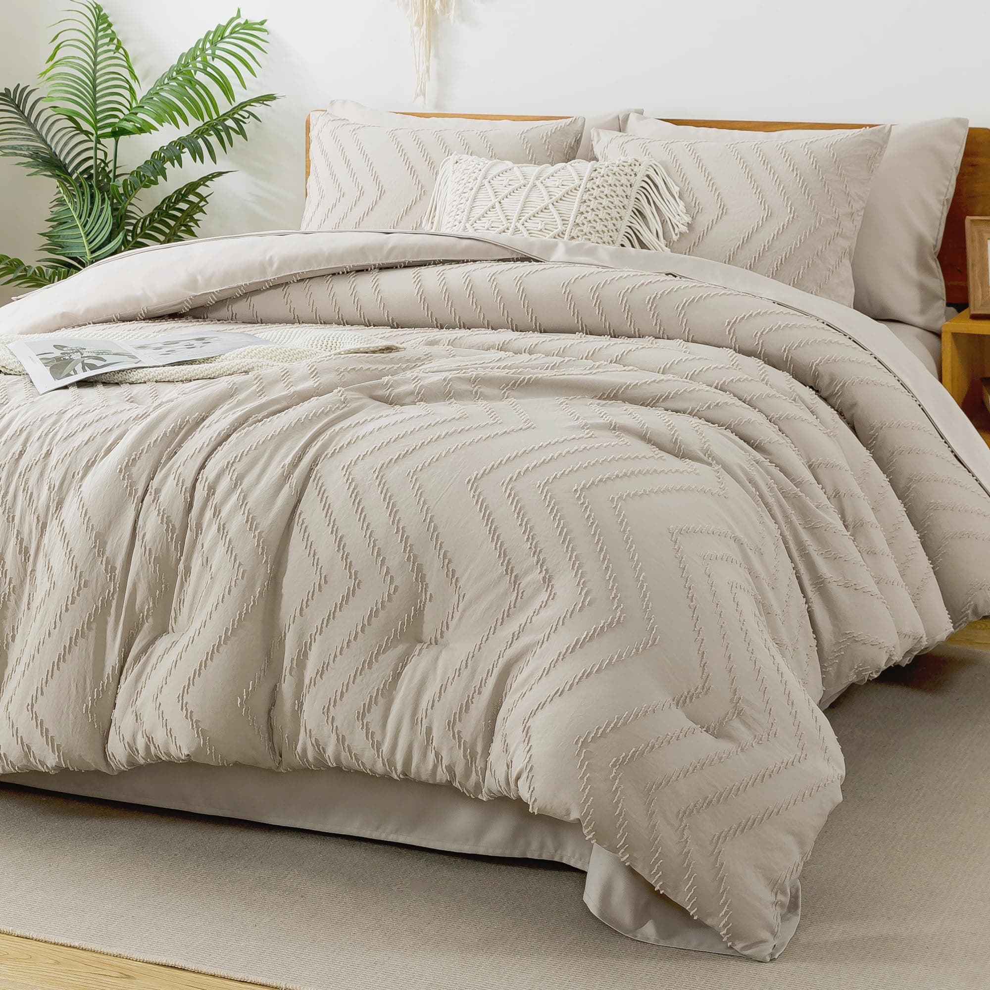Litanika King Size Comforter Set with Sheets Beige - 7 Pieces Bed in a Bag King Chevron Tufted Boho Luxury Bedding Sets with Comforter, Sheets, Pillowcases & Shams