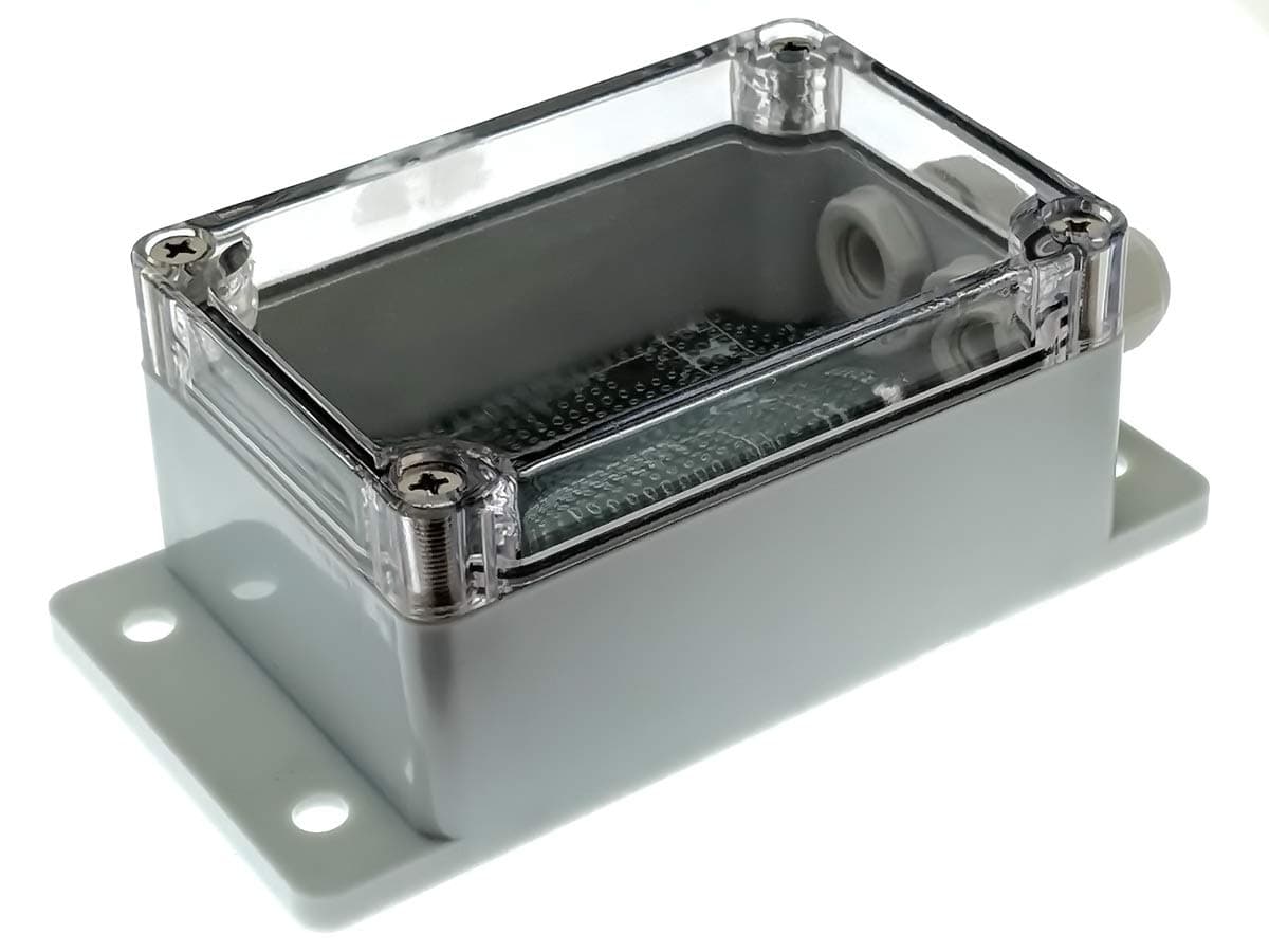 IOT-BOTS.COM qBox DIY IOT Enclosure Kit (No SMA) - Transparent, Plastic, IP65 Waterproof, Includes Enclosure, PCB, Arduino UNO Fasteners